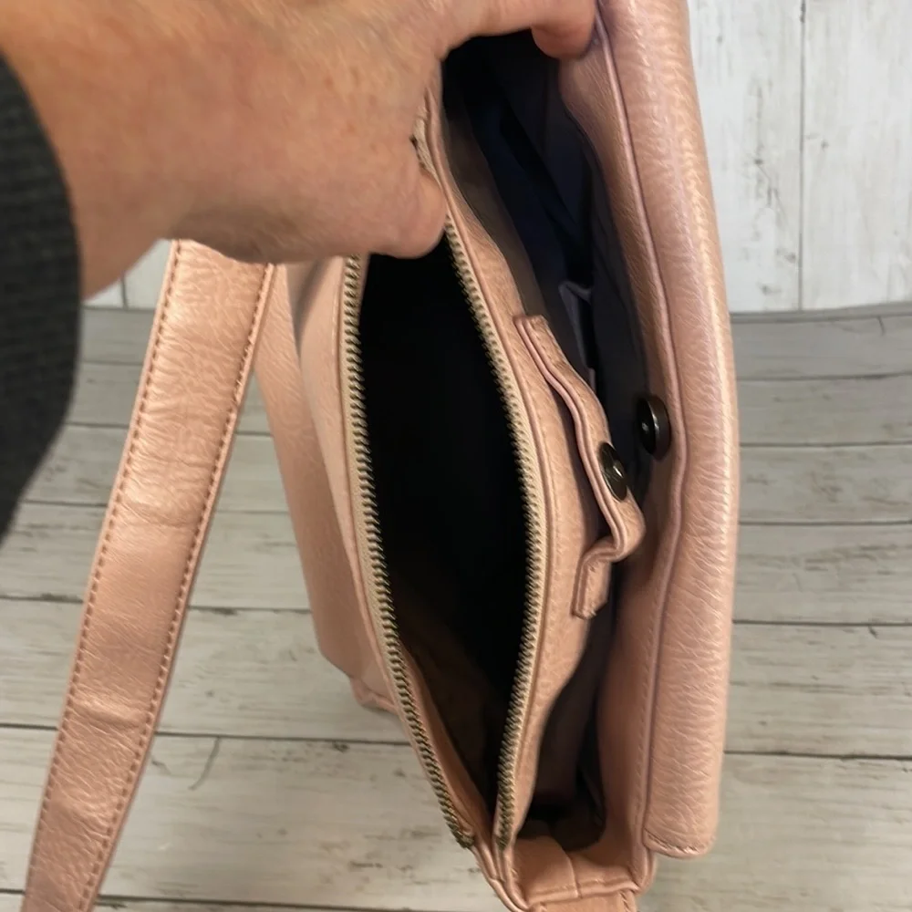 Matt and Nat Pink Monkland Dwell Hobo
